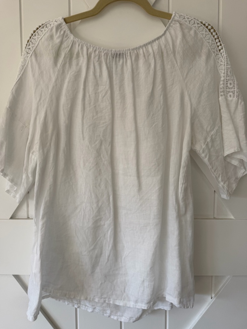 White Linen Crochet-Sleeve Peasant Top - Women - Picture 4 of 8